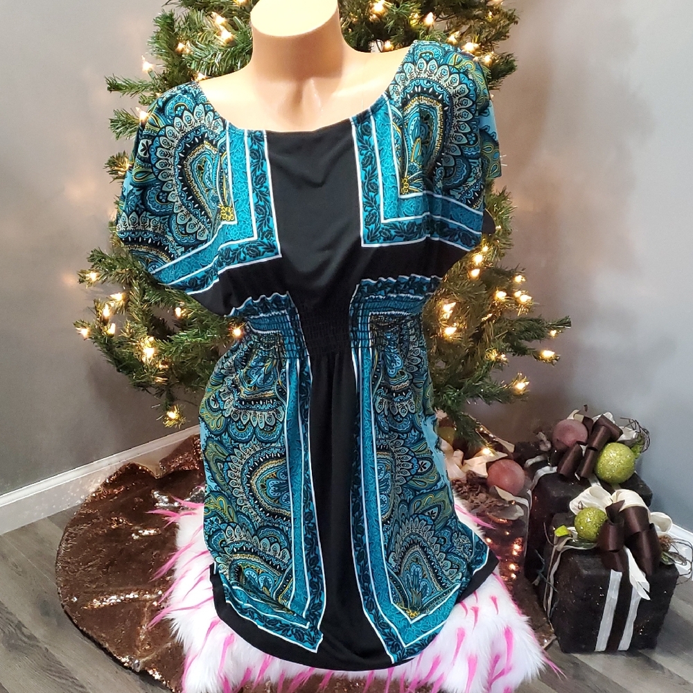 B Smart designed smocked flowy dress size 8 EUC